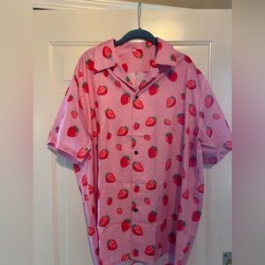 Hawaiian Men’s  Strawberry Print Short-Sleeve Shirt